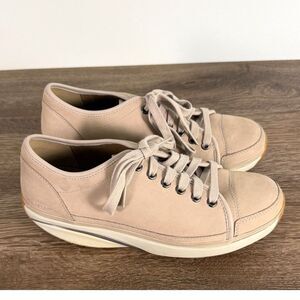 MBT Nafasi Beige Leather Comfort Walking Shoes NWOB Women’s 7-7